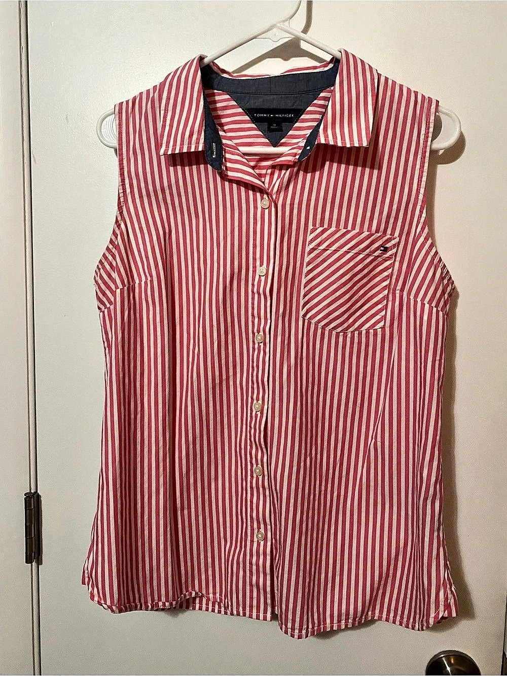 Tommy Hilfiger Women’s Pink White Striped Sleeveless Button Down Shirt Medium